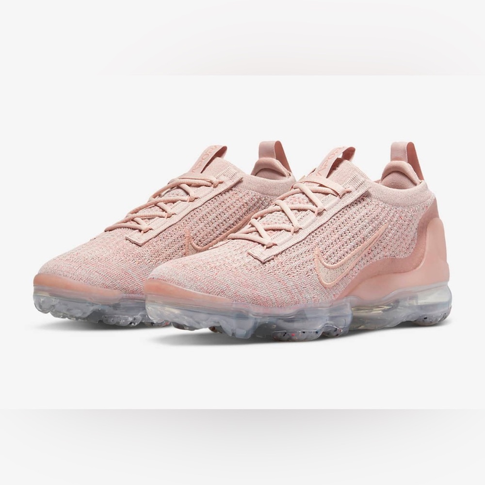 NWT Women’s Nike Air VaporMax Flyknit Tennis